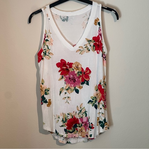 Maurices Tops - Maurices White and Red Floral Tank Top